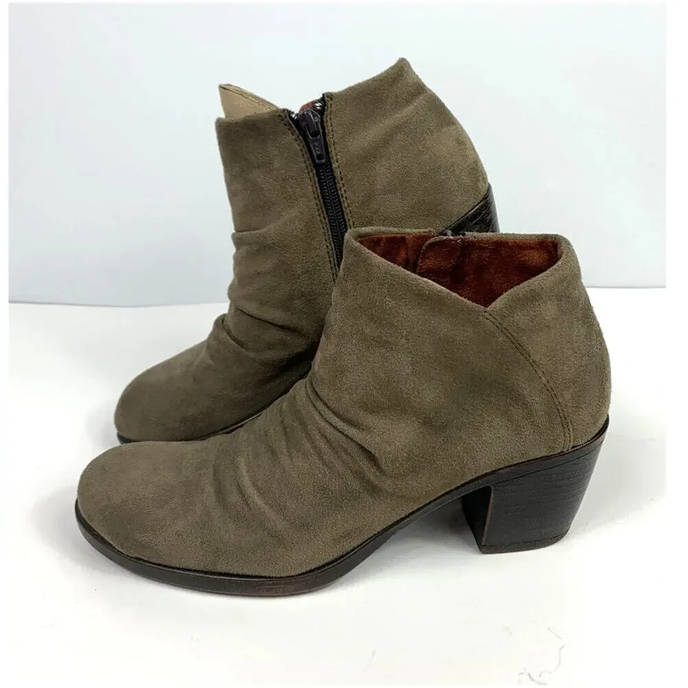 BOC Ankle Boot Heeled Shoe Sz 7 Suede slouchy Chunky Taupe Forestcore Goblin
